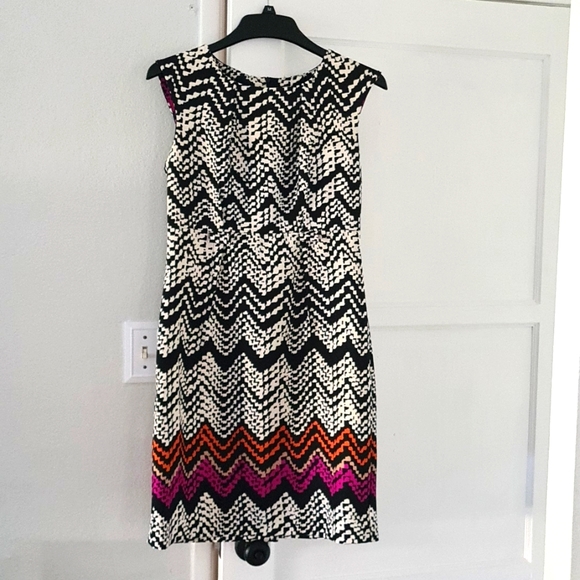 Multi-colored business casual dress. 🧡💗🖤🤍 - Picture 1 of 4